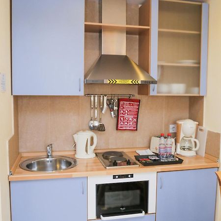 Chagala Atyrau Hotel מראה חיצוני תמונה