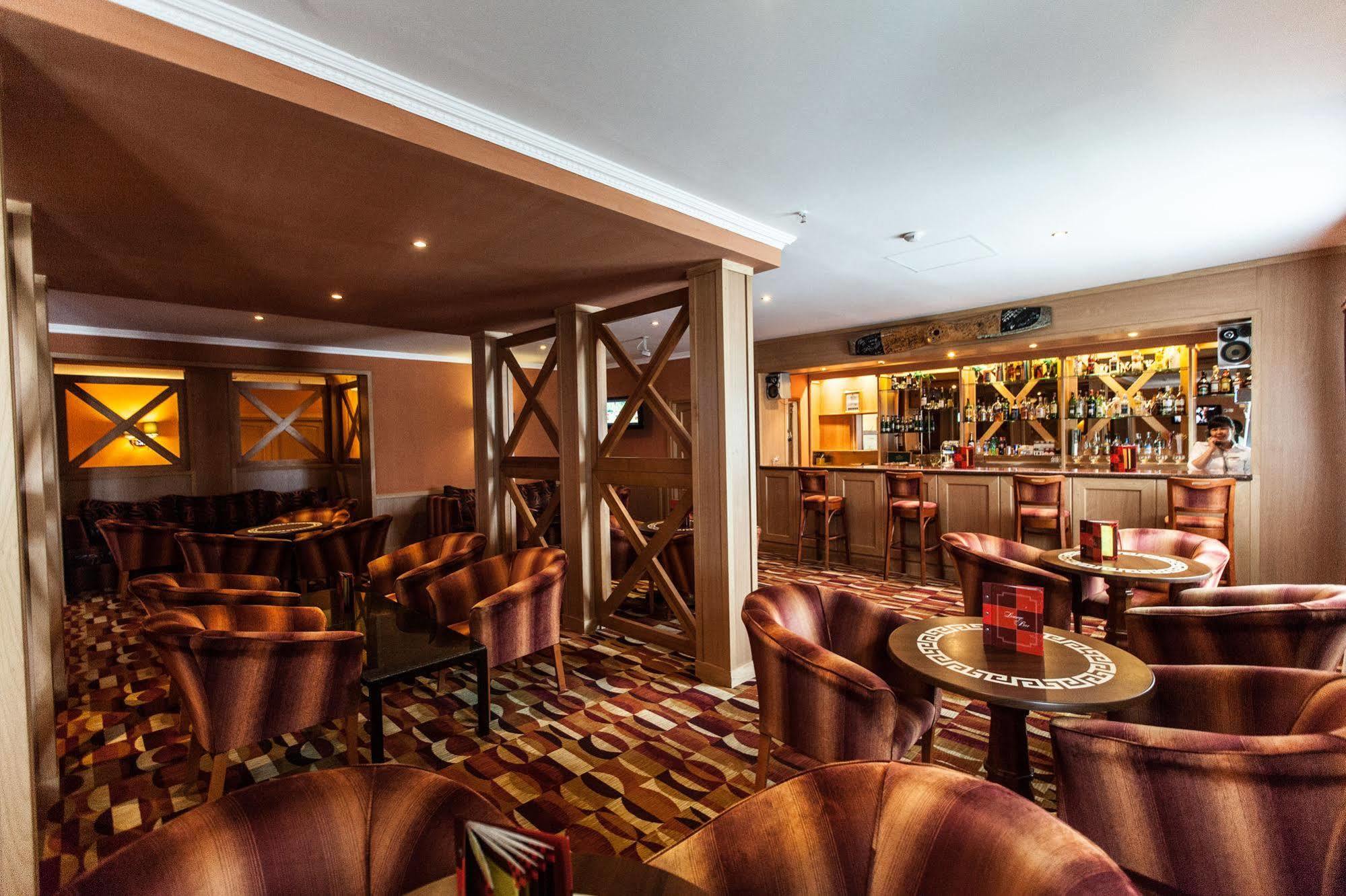 Chagala Atyrau Hotel מראה חיצוני תמונה