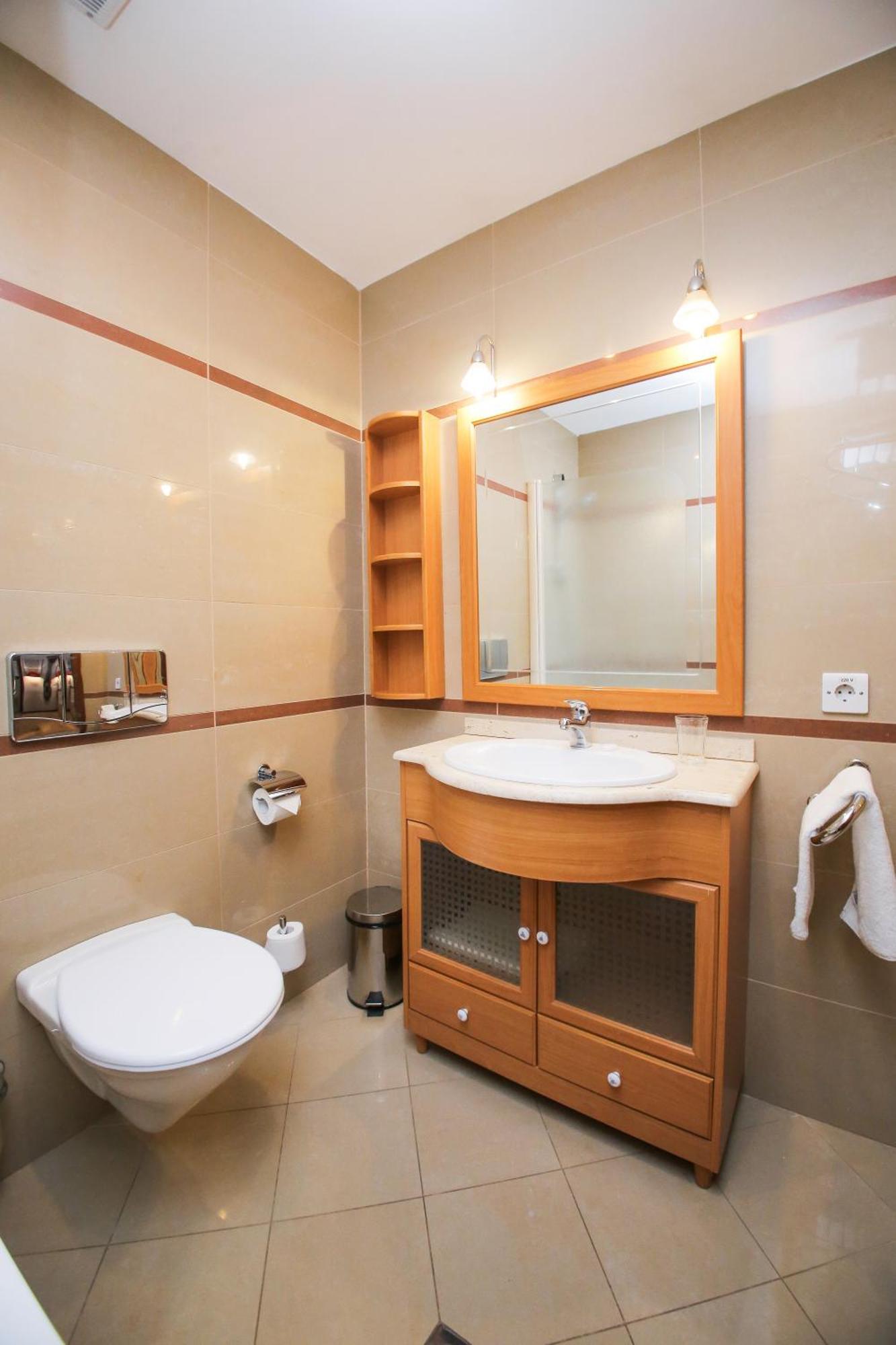 Chagala Atyrau Hotel מראה חיצוני תמונה